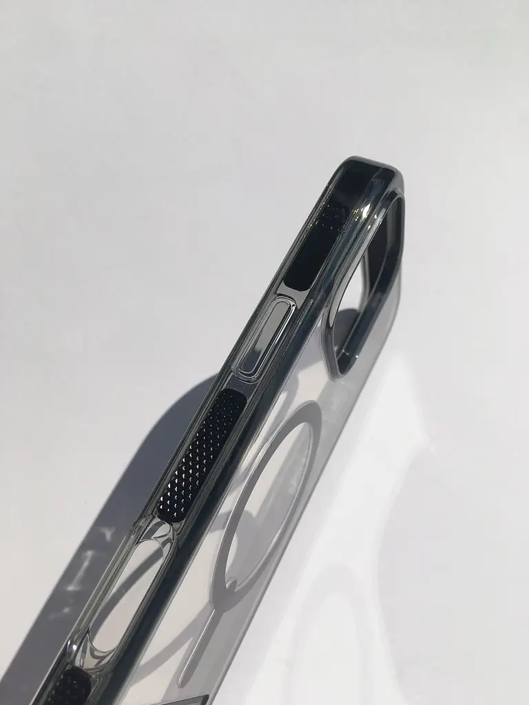 Чохол протиударний із підставкою ZAGG Gear4 Crystal Palace MagSafe для iPhone 16 Pro Max (6.9") Прозорий + Black - фото 4