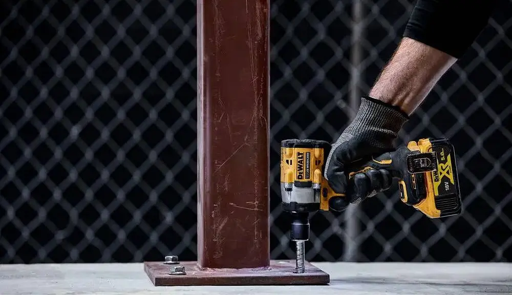 Гайковерт ударный DeWALT XR Li-Ion бесщеточный 18В 610 Нм 2500 об/мин 3550 уд/мин 1/2" 1.1 кг без АКБ и ЗП - фото 5