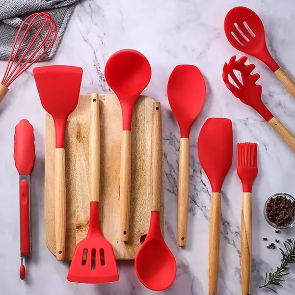 Силиконовый кухонный набор принадлежностей Kitchen & Dining 12 предметов (дерево+силикон) красный - фото 4