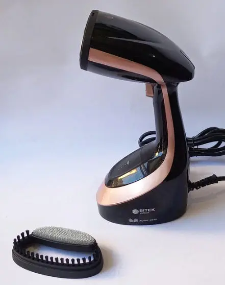 Отпариватель ручной Bitek BT-1158 паровой ручной утюг щетка для одежды штор 1600 Вт Черный - фото 3