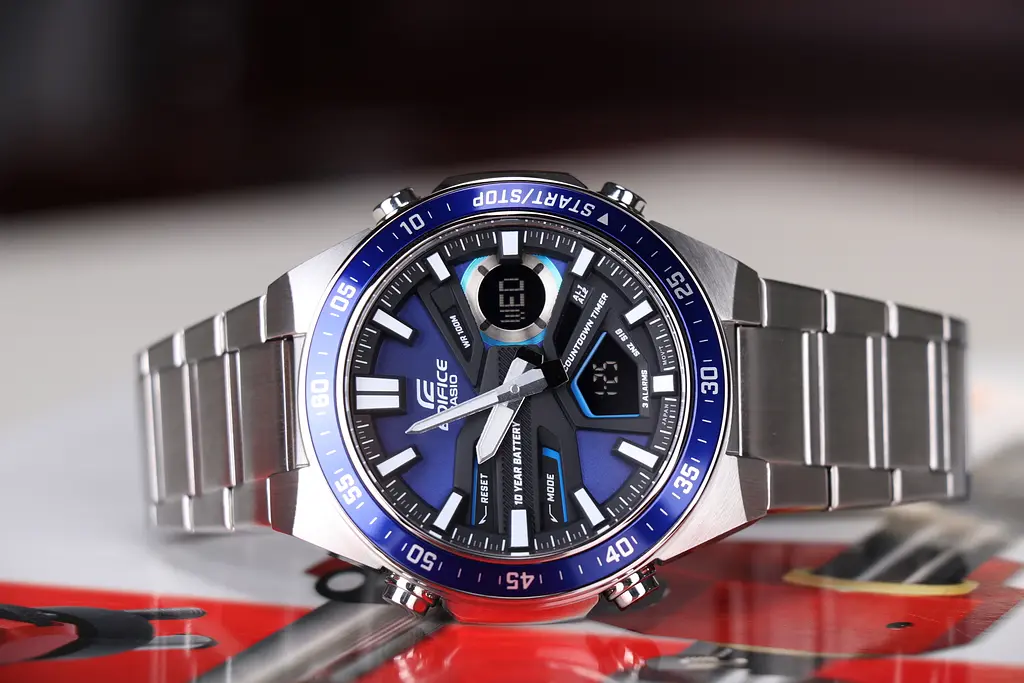 Годинник Casio Edifice EFV-C110D-2AVEF - фото 2