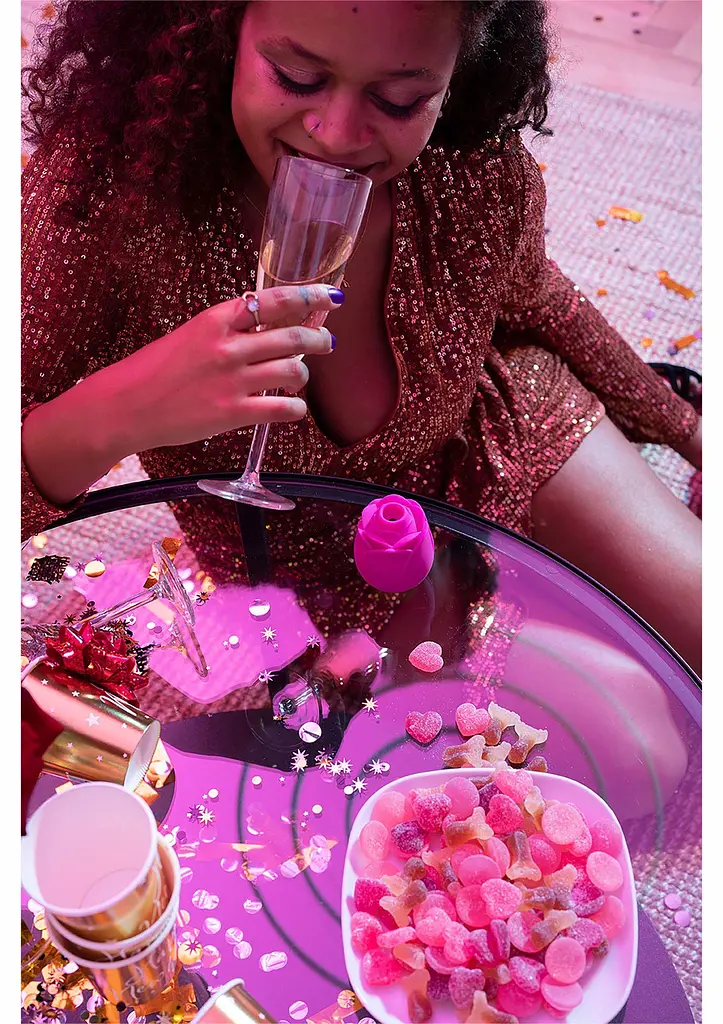 Вакуумный стимулятор клитора Romp Rose розовый - фото 5