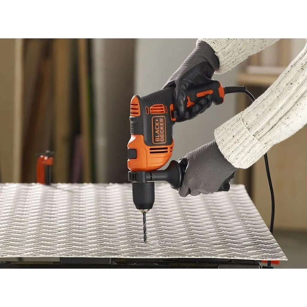 Дрель ударная Black+Decker 710 Вт (BEH710-QS) - фото 3