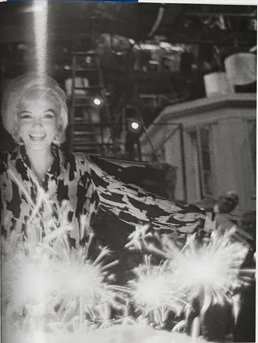 Lawrence Schiller. Marilyn & Me - фото 8