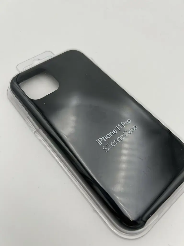 Оригінальний силіконовий чохол Apple Silicone Case для iPhone 11 Pro Max (6.5") Black (MX002ZM/A) - фото 3