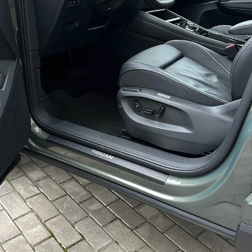 Накладки на пороги для Volkswagen Touran I FL 2010-2015 Нержавійка з вигином і логотипом 8 шт (Premium P-VW34) - фото 2