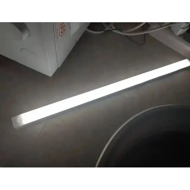 Светильник LED беспроводной с датчиком движения и магнитами 50 см, магнитный USB, подсветка в шкаф для кухни на аккумуляторах - фото 2