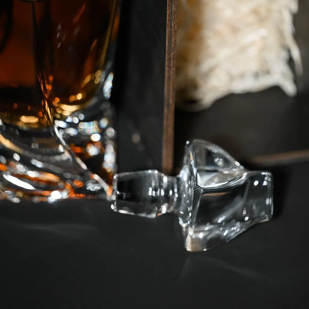 Подарунковий набір віскі Whiskey Stones №11 графин Bohemia Quadro в дерев'яному пеналі - фото 7