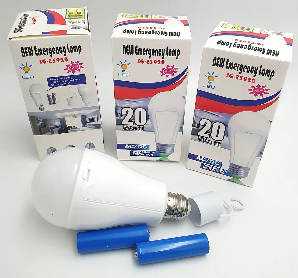 Світлодіодна LED акумуляторна лампа (знімні 2 × 18650) автономна аварійна 3 режими яскравості 20 W лампочка, цоколь E27 UKC SG-E3920 комплект 3 шт - фото 2