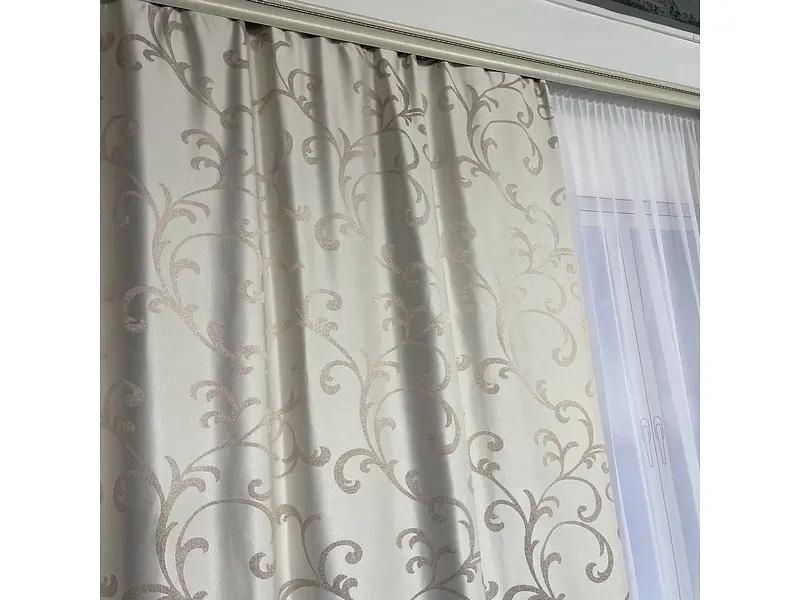 Жакардові штори "вензель" бежевого кольору 2шт. 150х270 з білим шифоновим тюлем 400х270, на тасьмі ALBO pbe0052764 - фото 7