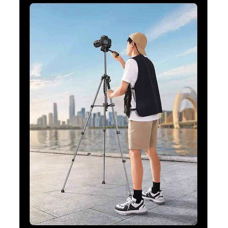 Штатив UGREEN LP661 Professional Tripod for Phone & Camera(UGR-15187) (UGR-15187) - фото 4