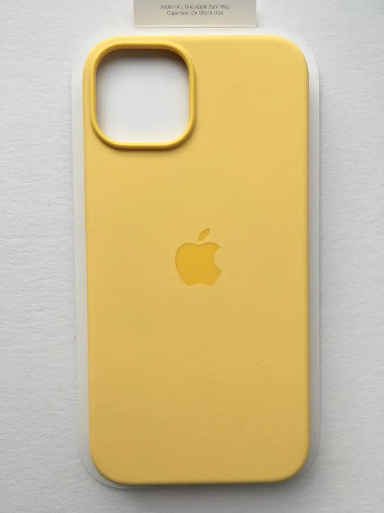 Чохол протиударний силіконовий Silicone Case MPT23ZE/A MagSafe (Original) для Apple iPhone 14 (6.1") Sunglow - фото 4