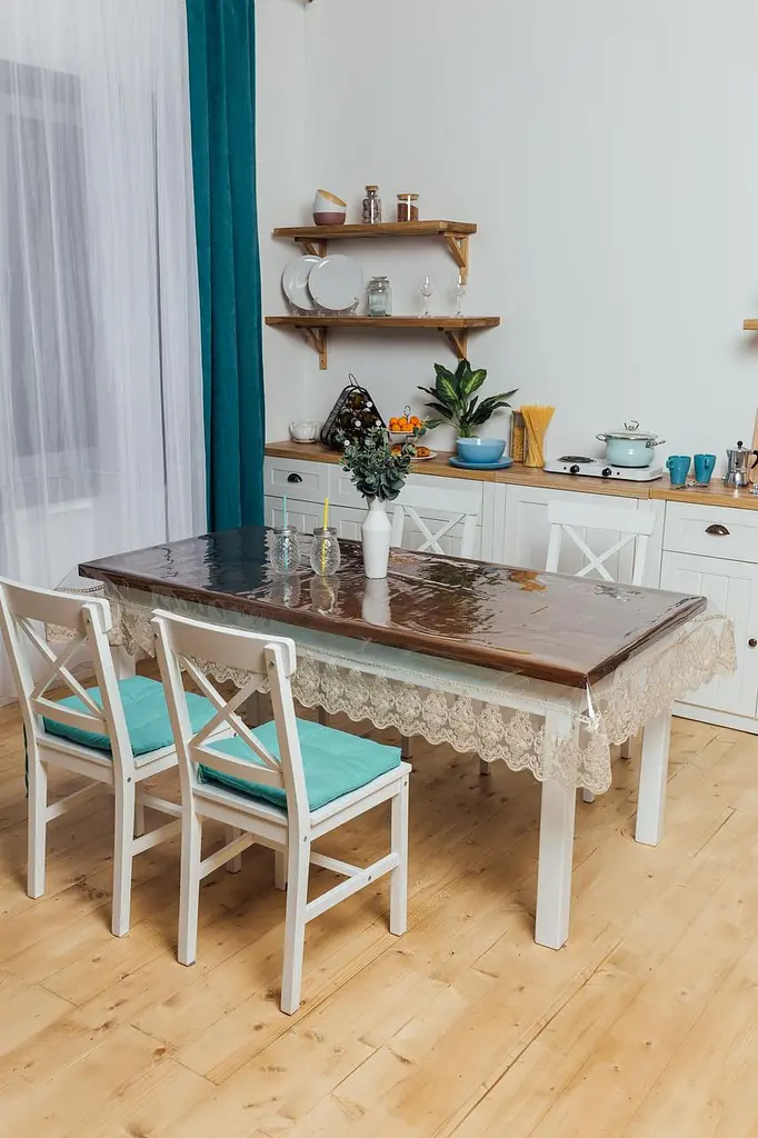 Силіконова скатертина з бежевим мереживом Петек 15 см 380х150 см - фото 3