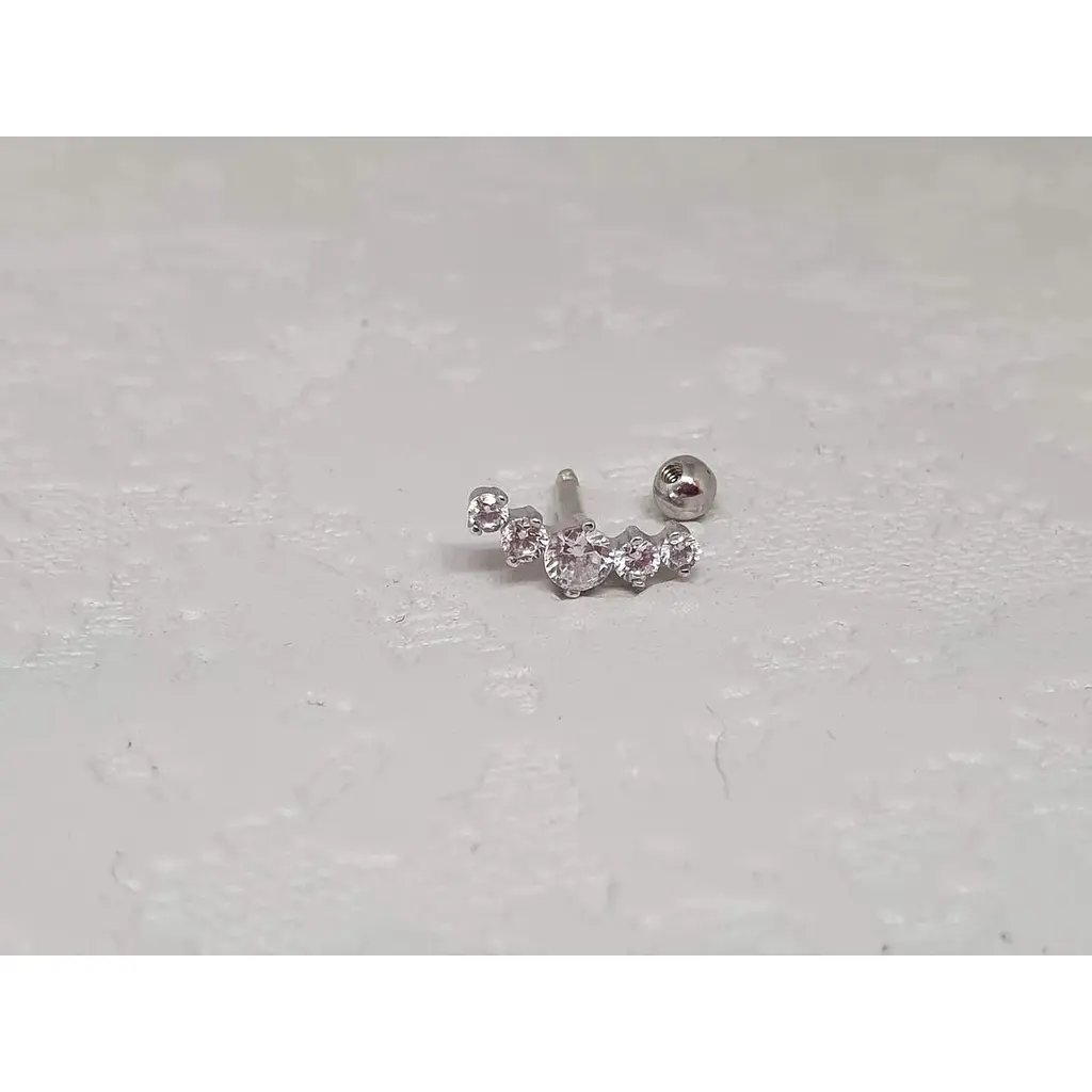 Серебряная серьга для пирсинга хеликса Ирий с фианитами. 40001ШТ - фото 4