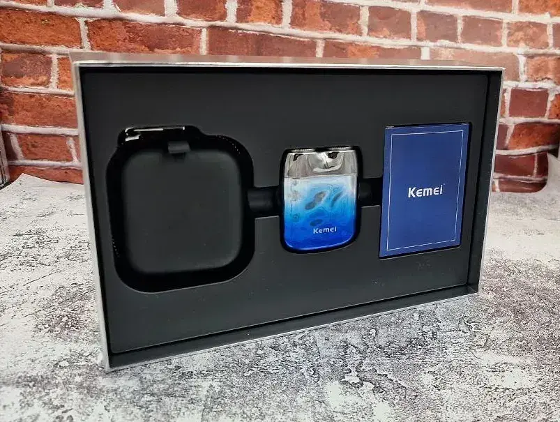 Электробритва Kemei KM-C30 (компактная, с жестким кейсом, USB-зарядка) - фото 2