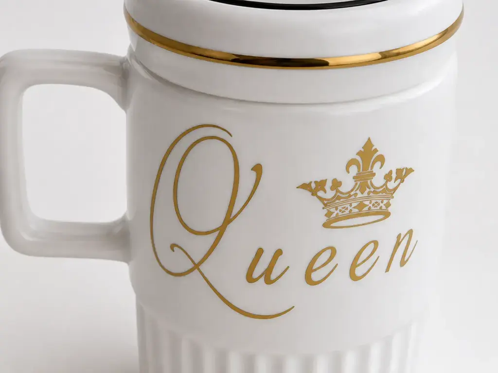 Парные чашки фарфоровые King & Queen 450 мл с крышкой - фото 4