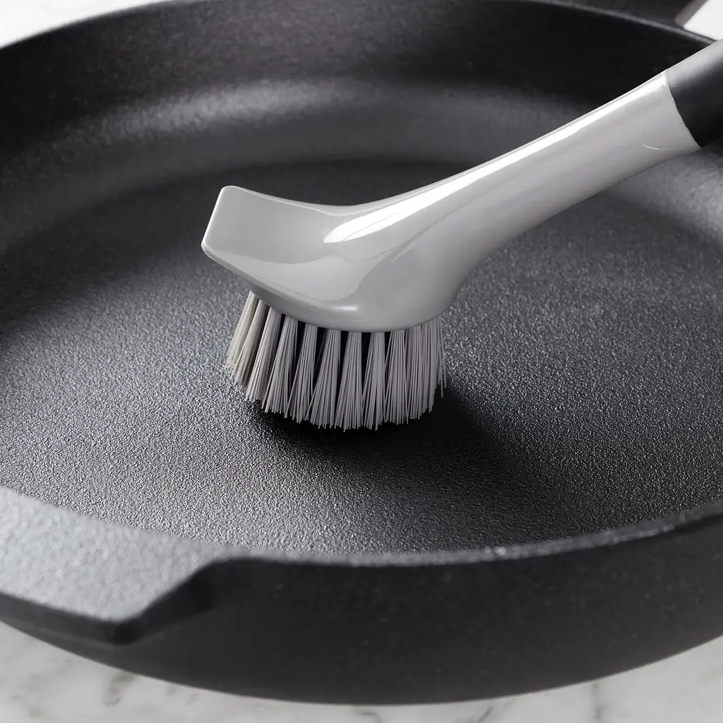Щетка для мытья посуды KitchenAid Sinkware серая (KEG882OHOBA) - фото 11