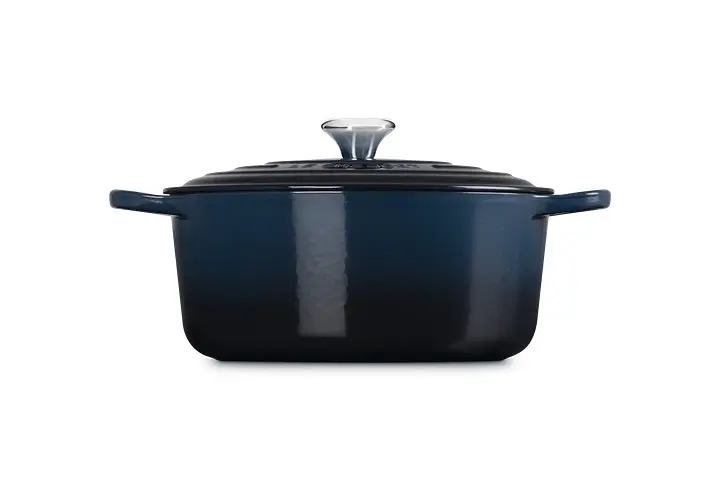 Каструля з кришкою Le Creuset Signature Cast Iron Round Casserole 21177261294475 24 см 4.2 л нюїт - фото 2