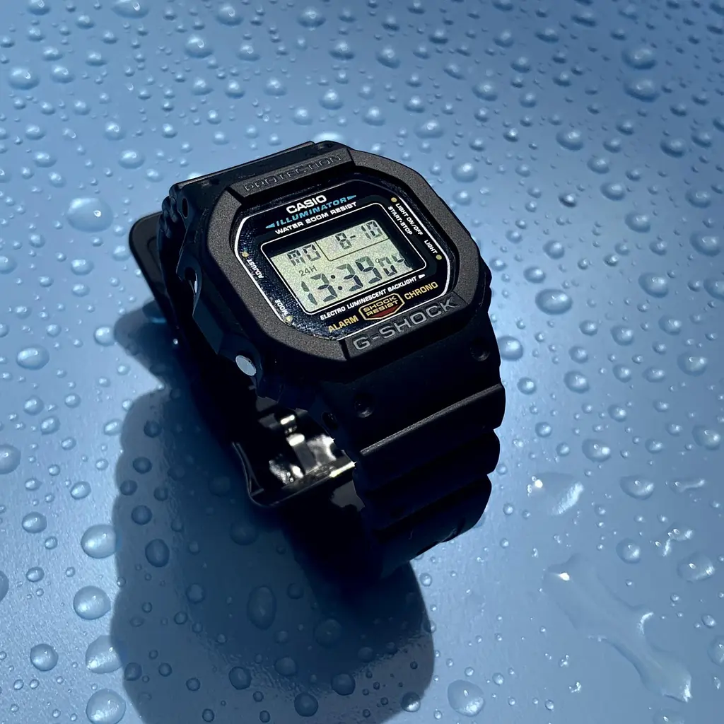 Протиударні годинники чоловічі наручні оригінальні японські Casio G-Shock DW-5600E-1VER з полімерним ремінцем - фото 7
