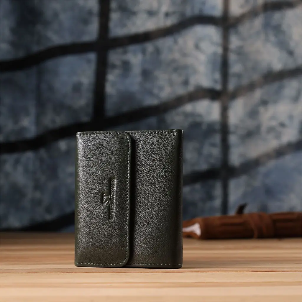 Стильний гаманець середнього розміру із натуральної шкіри ST Leather 23075 зелений - фото 9