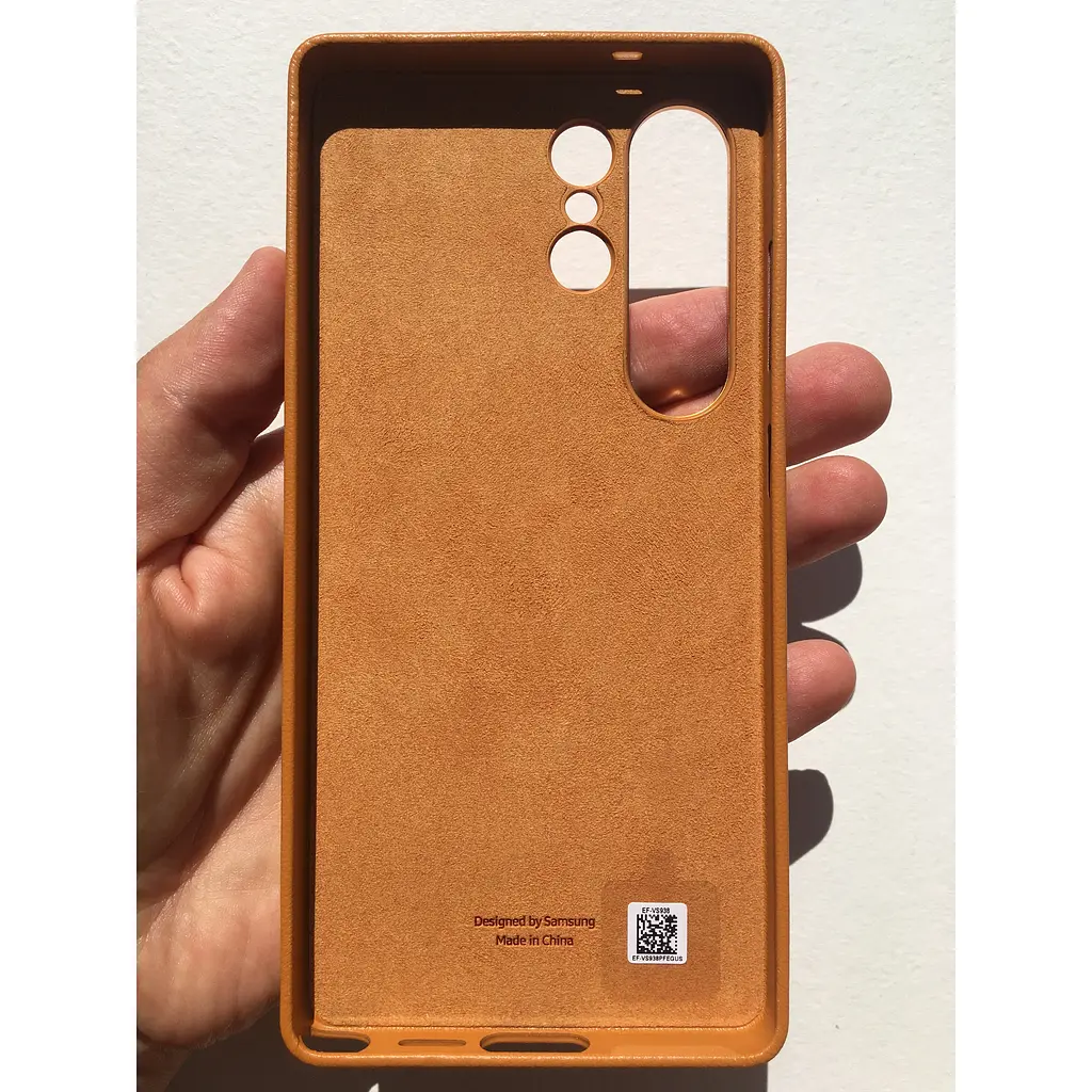 Протиударний шкіряний чохол Samsung Kindsuit Case для Galaxy S25 Ultra Gold EF-VS938PFEGWW - фото 4