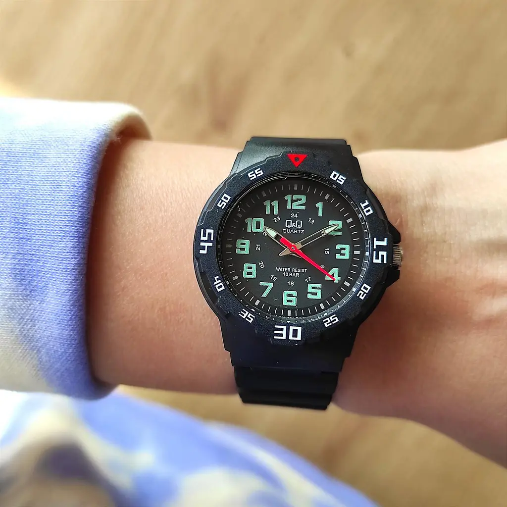 Годинник Q&Q VR19J001Y - фото 4