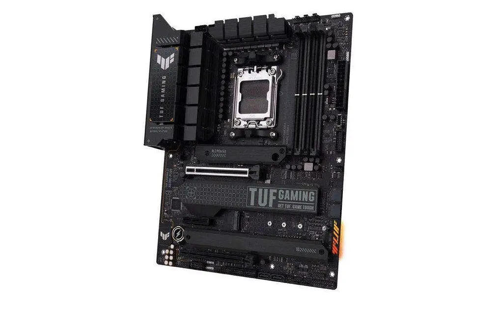 Материнская плата Asus TUF GAMING X670E-PLUS (90MB1BJ0-M0EAY0) - фото 4