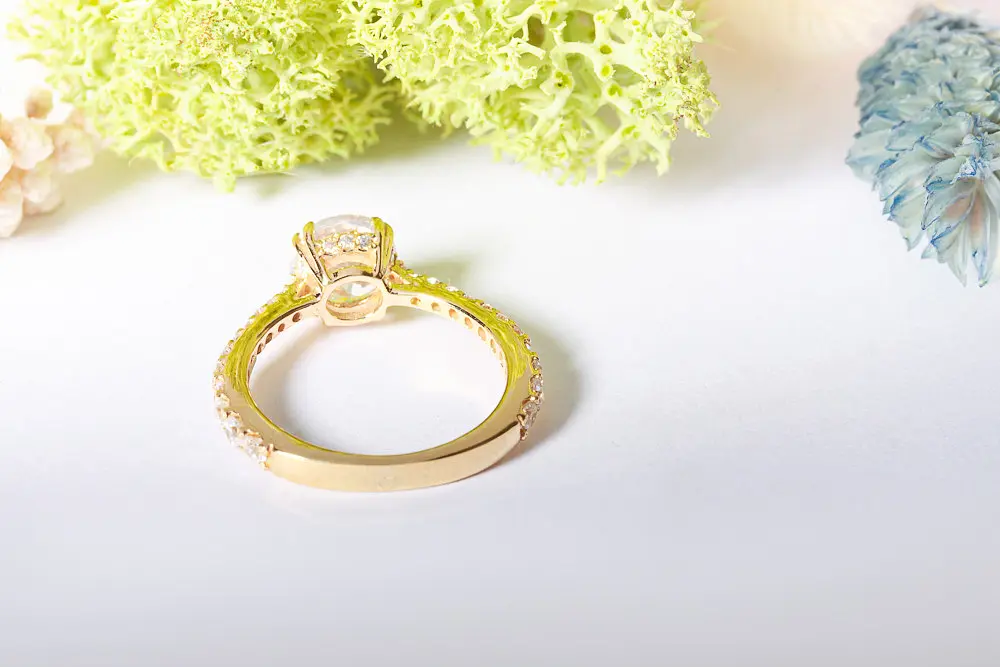 Золота каблучка з фіанітами К-0324 - фото 6