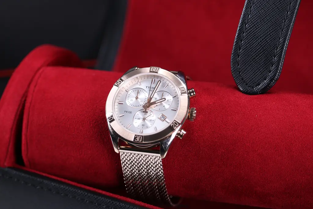 Годинник Tissot PR 100 Sport Chic Chronograph T101.917.33.031.00 - фото 3