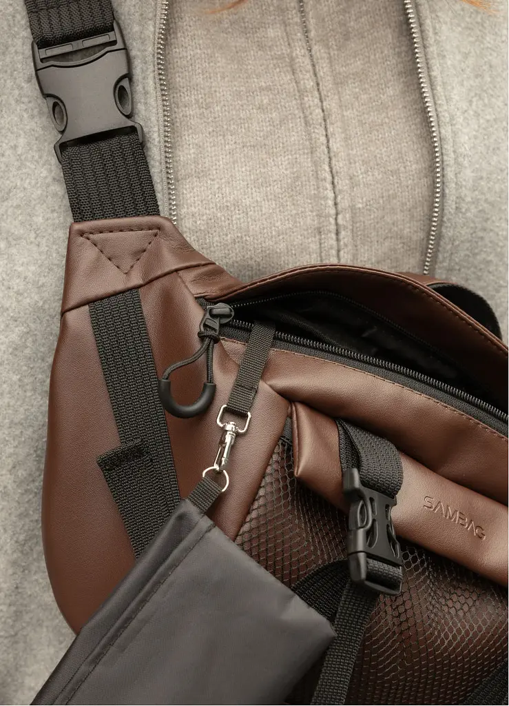 Велика жіноча поясна сумка бананка Sambag DynamicDart коричнева 38 × 21 × 7 см (80411020) - фото 6