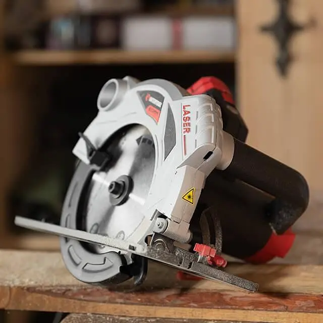 Пила дисковая ручная циркулярная электрическая Intertool Storm WT-0623 2000 Вт x 235 мм - фото 6