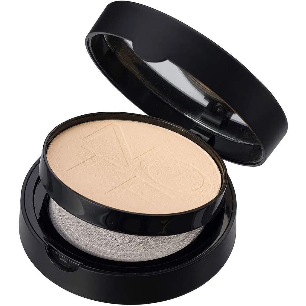 Компактна пудра Note Cosmetique Luminous Silk Compact Powder відтінок 04 (Sand) 10 г - фото 4