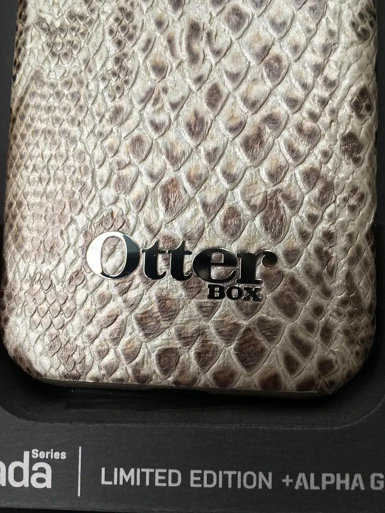 Чохол шкіряний протиударний OtterBox Symmetry Strada Limited Edition + захисне скло Alpha Glass для iPhone 7/8/SE SE 2 SE 3 2020 - фото 2
