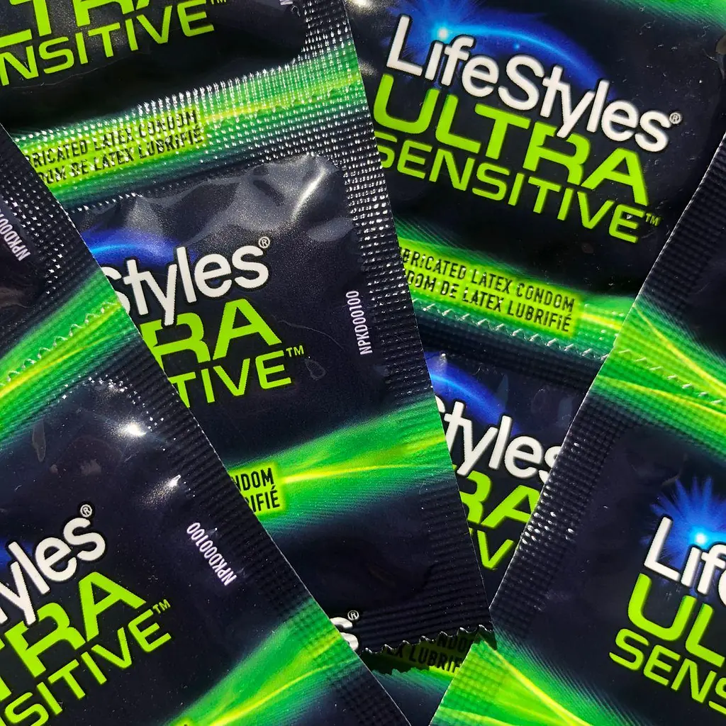 Тонкі презервативи LifeStyles Ultra Sensitive - фото 3