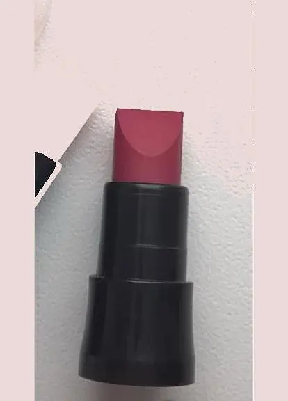 Увлажняющая матовая губная помада Avon Ультра 13 Лиловый/ Mauve Matters 3.6 г (49469277) - фото 3