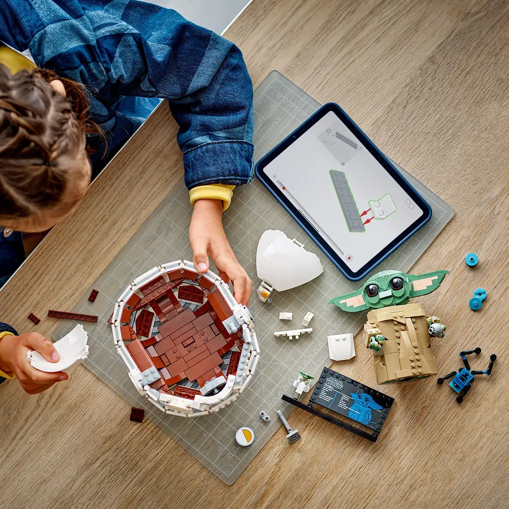 Конструктор LEGO Star Wars Ґроґу в повітряній колисці 1048 деталей (75403) - фото 4