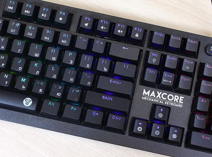 Ігрова клавіатура з механічними перемикачами Fantech Blue Switch XPRO MK852 (23823-01_1340) - фото 3