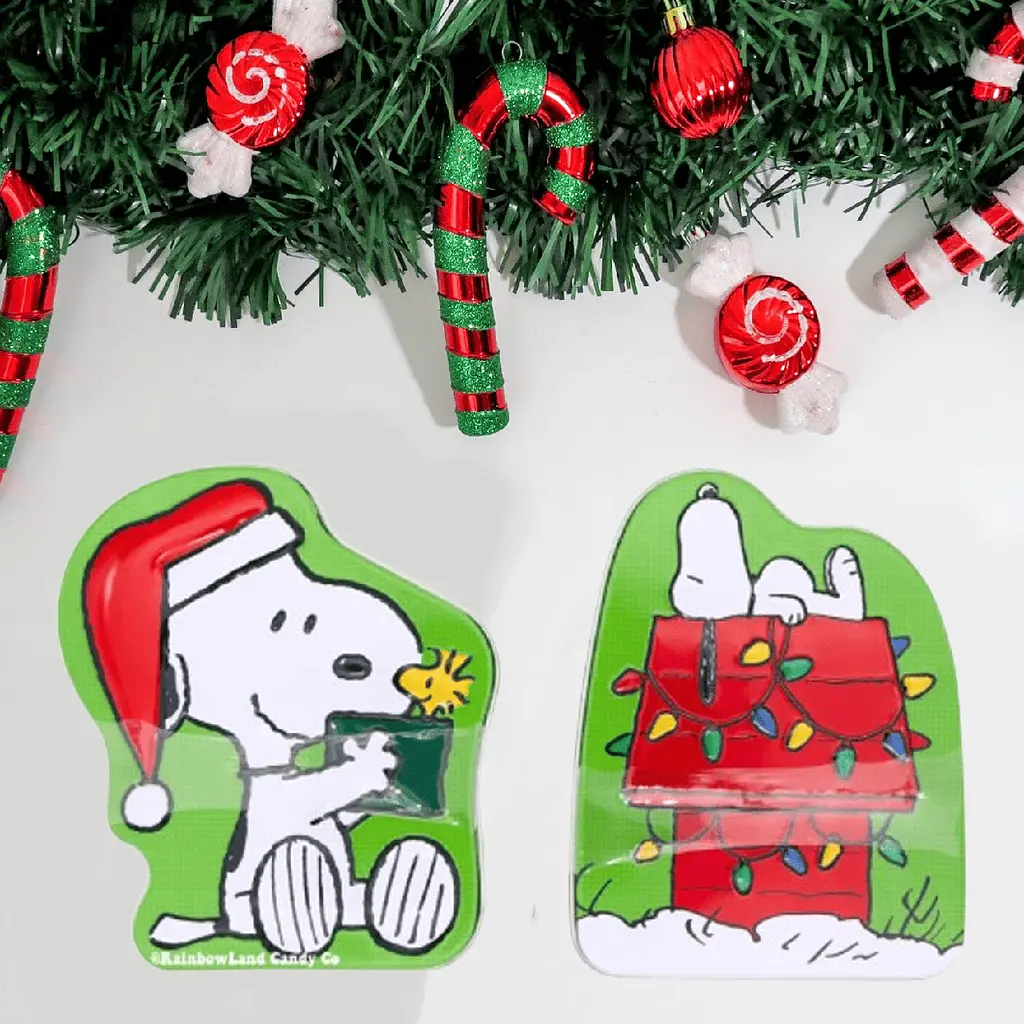 Цукерки Boston America Snoopy Christmas Candy Tin 1шт, 34г - фото 2