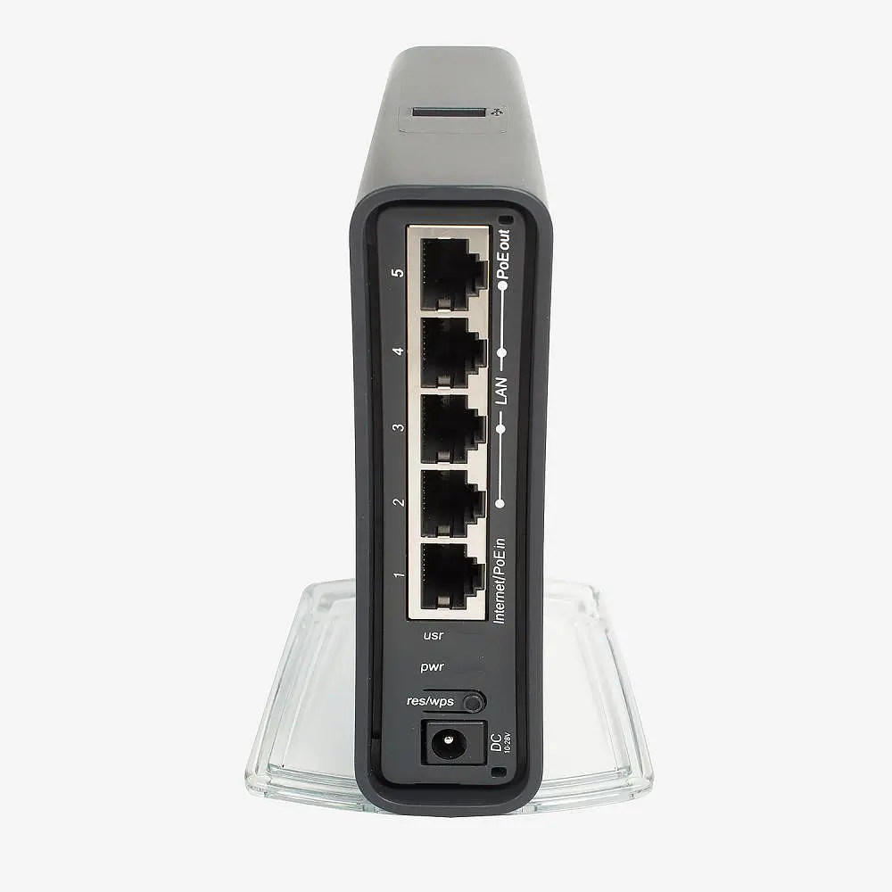 Беспроводной маршрутизатор (роутер) Mikrotik hAP ac lite tower (RB952Ui-5ac2nD-TC) - фото 9
