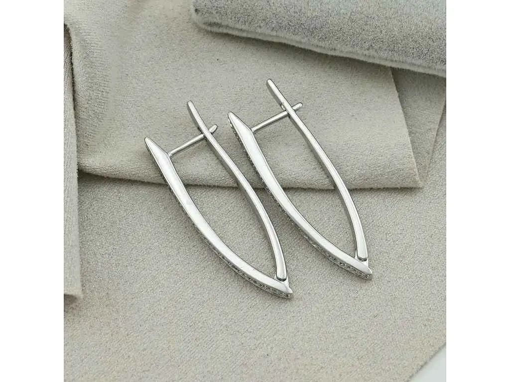 Сережки Xuping англійська застібка Діамантові стрілки 26590 37х3мм білі фіаніти позолота Біле Золото - фото 3