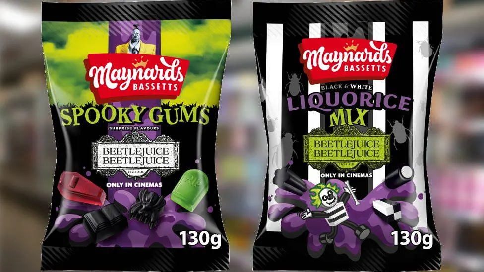 Жувальні цукерки Maynards Bassetts Spooky Gums Beetlejuice Beetlejuice 130г - фото 4