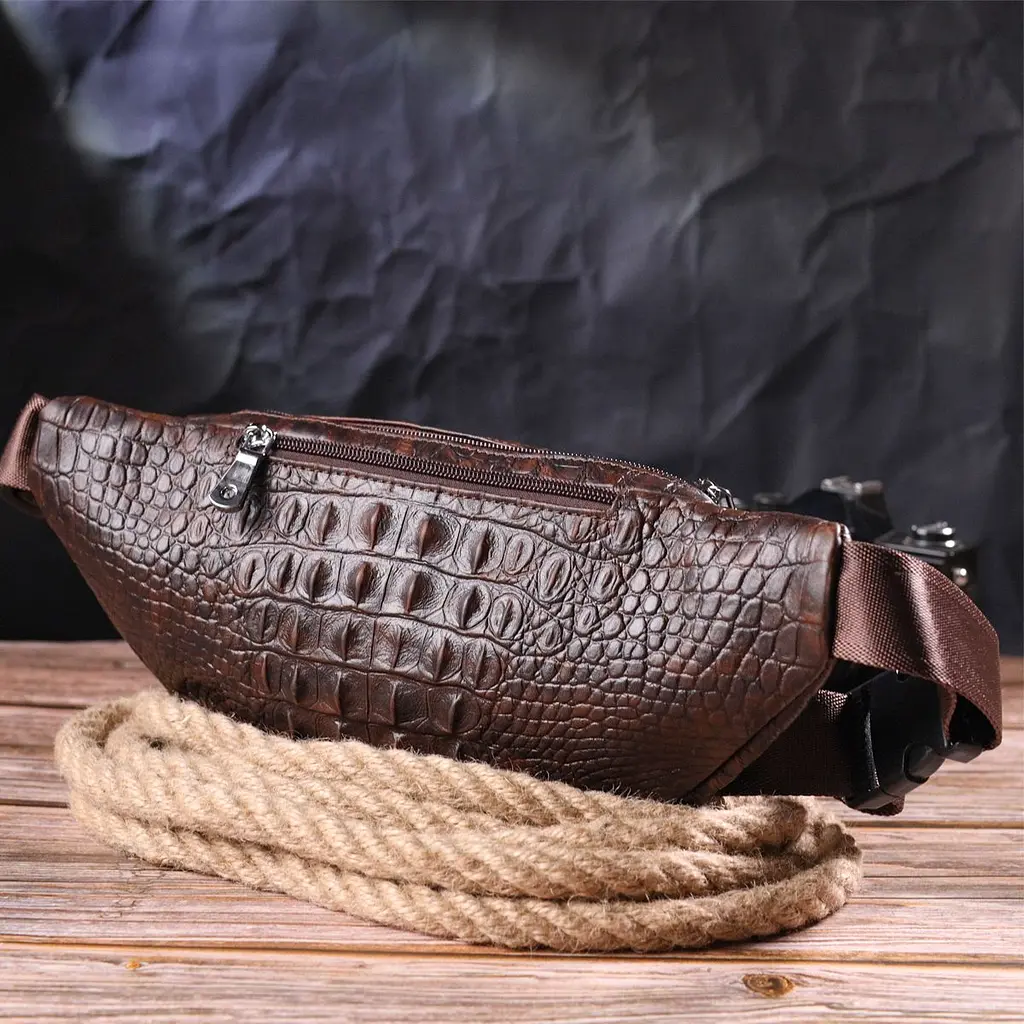 Модна поясна сумка з натуральної шкіри з фактурою під крокодила 21298 Vintage коричнева - фото 8