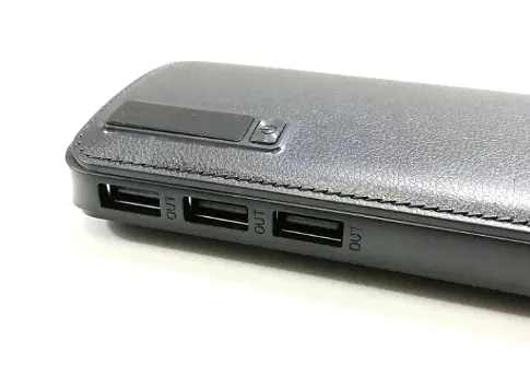Портативний зарядний пристрій POWERBANK YB-01 LCD 20000mAh 3xUSB Павербанк USB - фото 2
