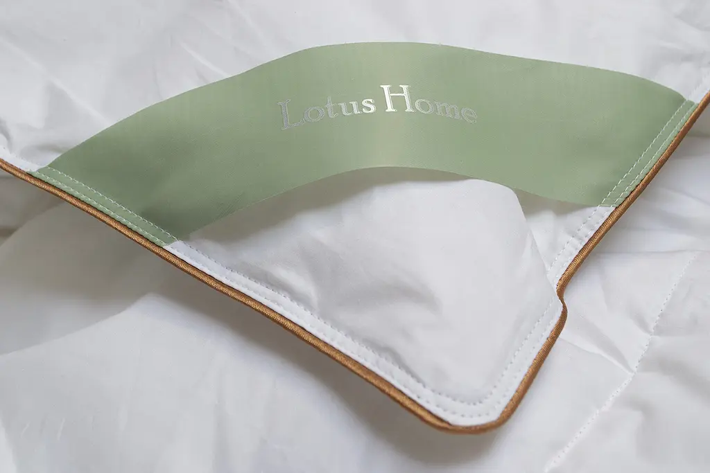 Одеяло Lotus Home - Goose 90% Light 6,5 tog пуховое 155x215 полуторное - фото 3