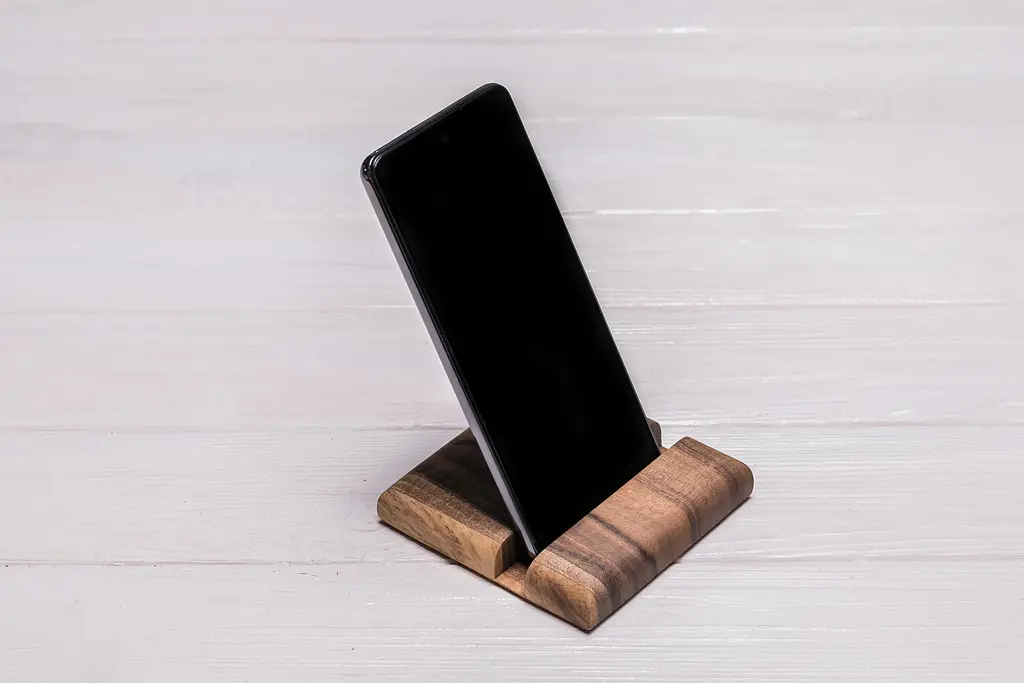 Тримач для мобільного гаджета із дерева ecoWalnut 100х100х18 мм - фото 3