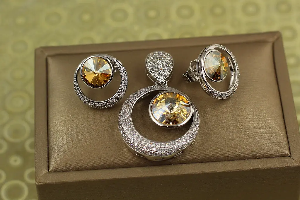 Набір Xuping Jewelry Кришталевий цвіт Сваровськи сріблястий