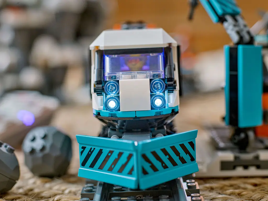 Конструктор LEGO City Арктический исследовательский экспресс 1517 деталей (60470) - фото 15