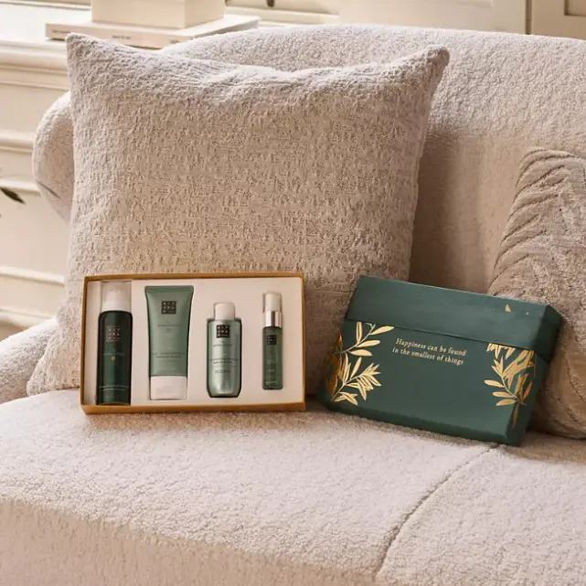 Подарунковий набір Rituals The Ritual of Jing Small Gift Set: гель-піна для душу 50 мл + олія для душу 75 мл + спрей для подушок та тіла 20 мл + маска для рук 50 мл - фото 3