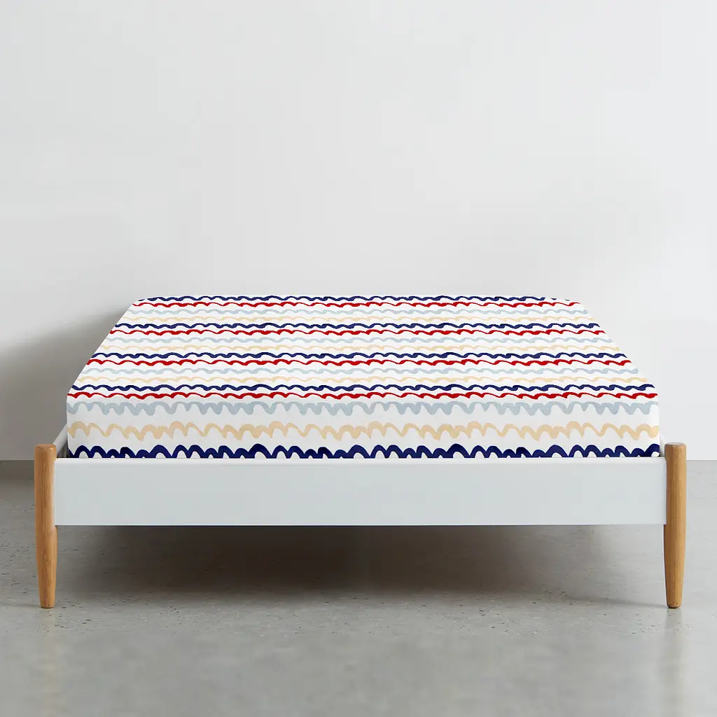 Дитяче простирадло Cosas Wavy Lines CS1 110х160 червоне (WavyLinesRedBlue_110x160) - фото 2