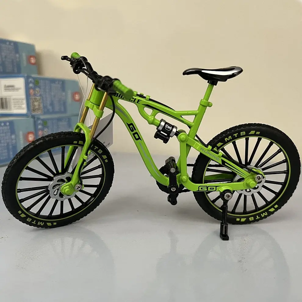 Колекційна металева модель велосипеда YG Toys гірський байк з рухомими педалями та кермом 1:8 - фото 7